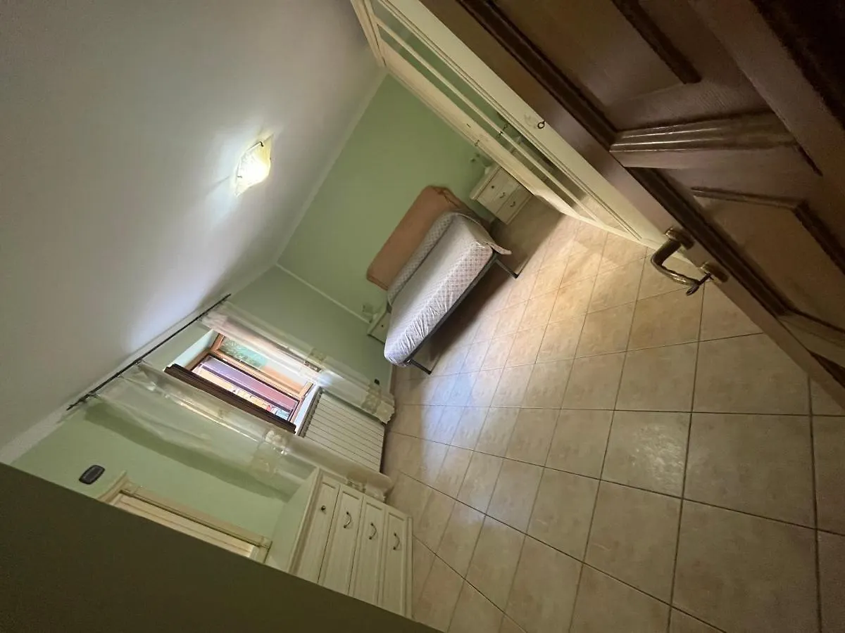 Guest House Affitta Camere Acilia